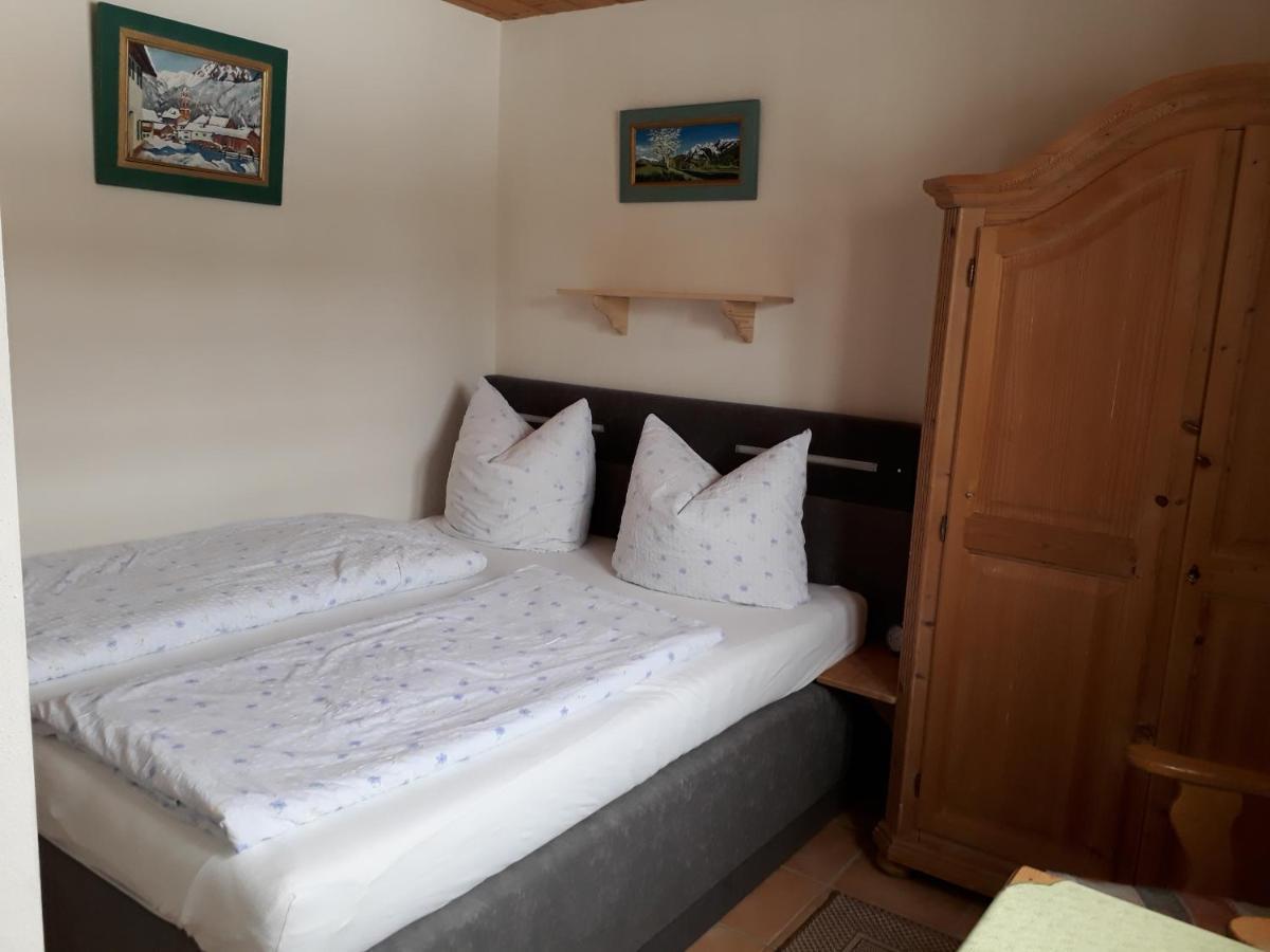 Gaestehaus Kurparkfrieden Mittenwald Exteriör bild